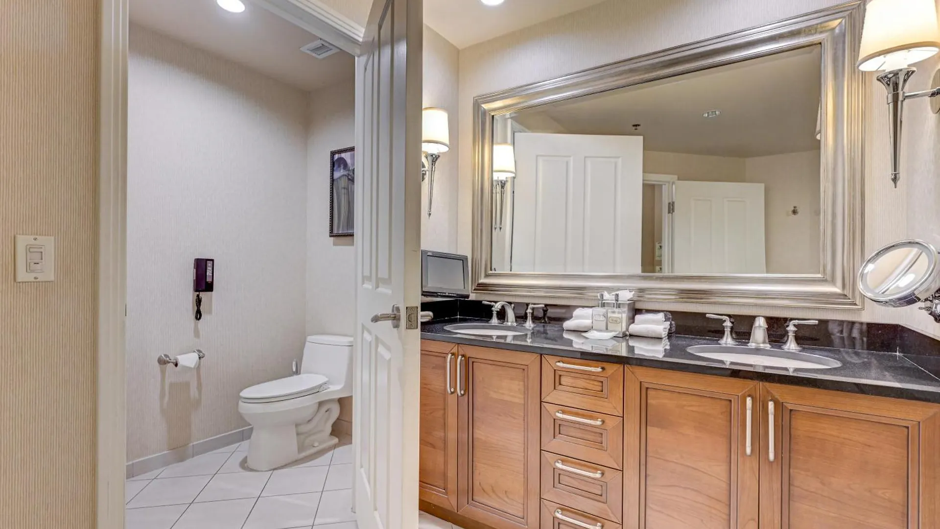 Luxury Studio Mgm Signature, Great Location, Lazy River, No Resort Fees 拉斯维加斯 公寓